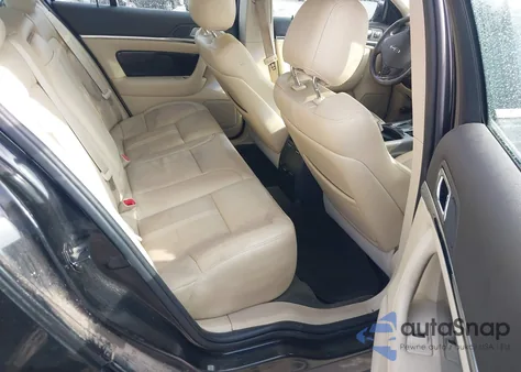 2015 Lincoln Mks из США, поврежденный, VIN 1LNHL9DK6FG608563